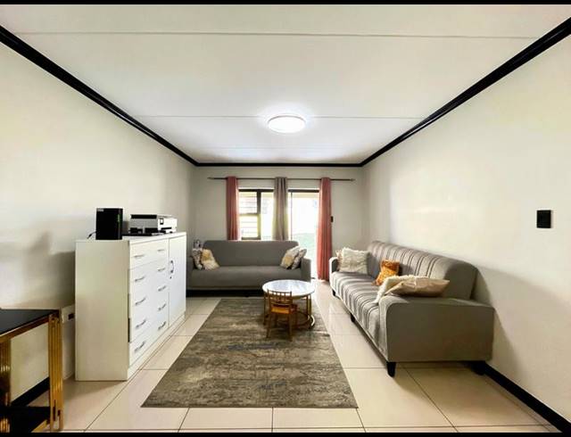 3 BEDROOM APARTMENT FOR SALE IN NOORDWYK